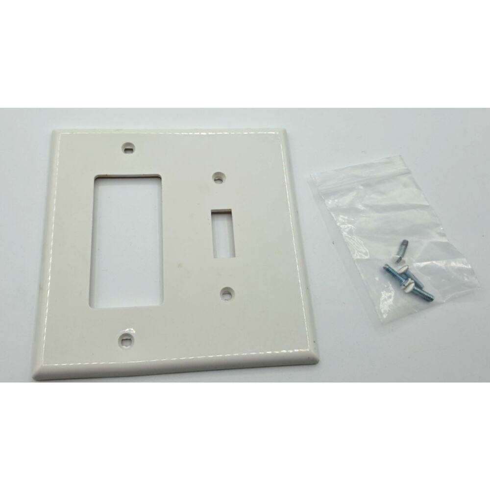 Leviton 2-Gang Wall Plate 1 Decora Rocker 1 Toggle White